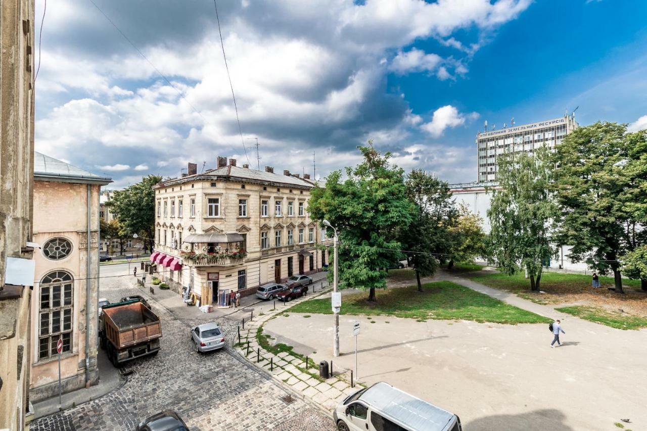 Kumpel Apartment Leopoli Esterno foto