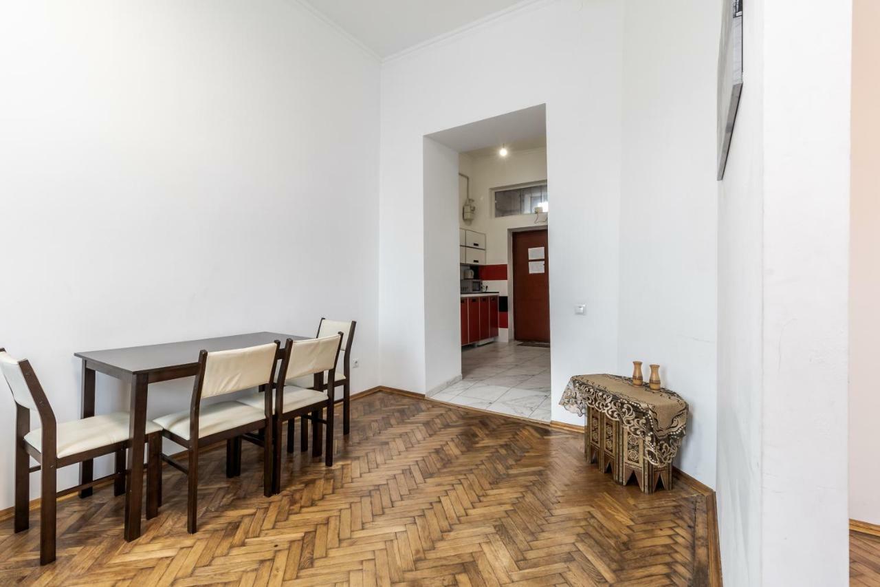 Kumpel Apartment Leopoli Esterno foto